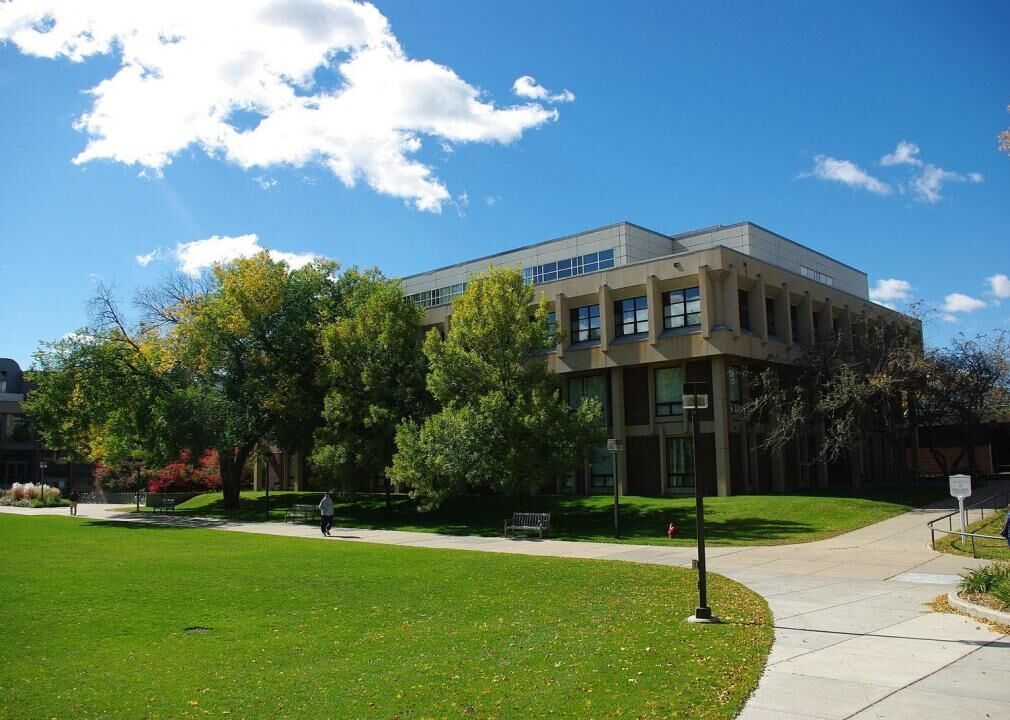 #52. Macalester College